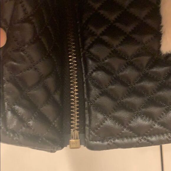 🎉final deal  🎉Black faux fur jacket - Picture 10 of 10
